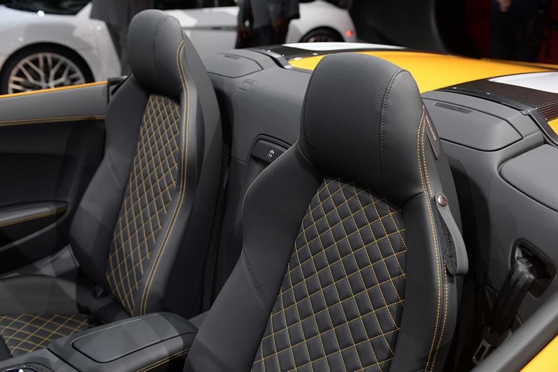 Audi R8 Spyder debuts New York Auto Show