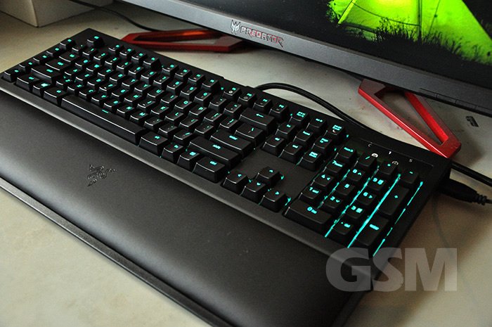 Razer BlackWidow Chroma v2 gaming keyboard, it's all about the colors man