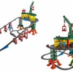 Thomas & Friends Super Station Playset compatible with Trackmaster trains, Wooden Trains & Minis