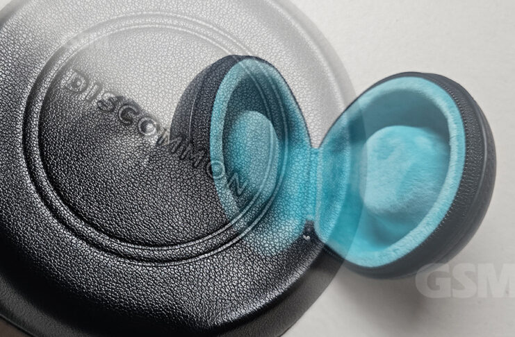 Discommon The Puck Single Watch Case: Eye Candy for your Watch