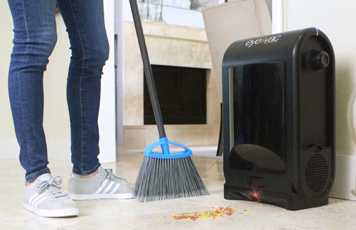 EyeVac Pro Automatic Dustpan review black