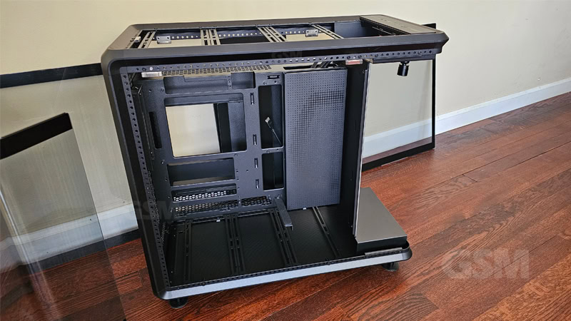 Cooler Master Masterframe 360 Panorama main bay