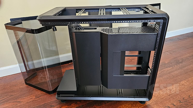 Cooler Master Masterframe 360 Panorama Cable Management Chamber