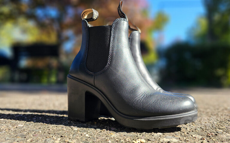 Blundstone Women's Series #2365 High Heeled Boots: Perfect for City Adventures